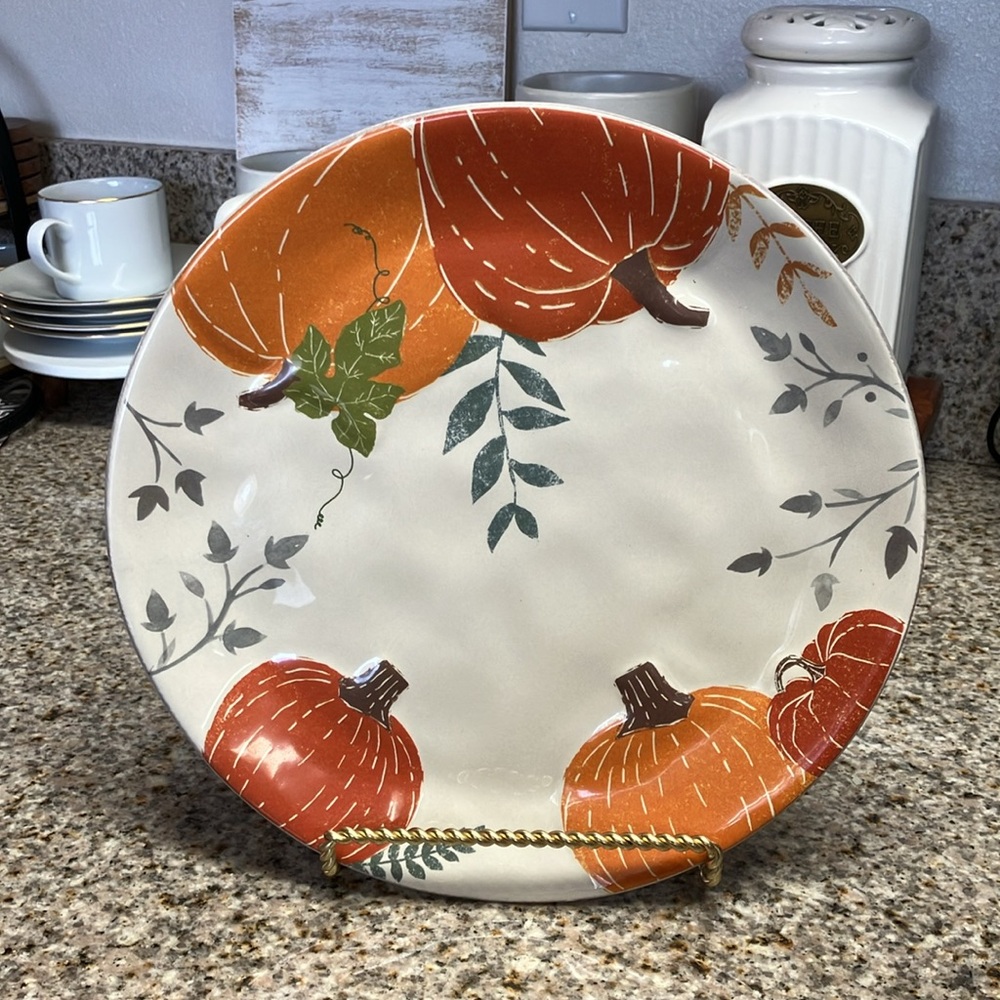 Pier 1 Autumn Harvest Pumpkin Plate